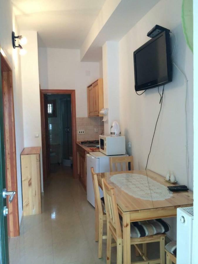 Apartmani Paklenica Starigrad Paklenica Buitenkant foto